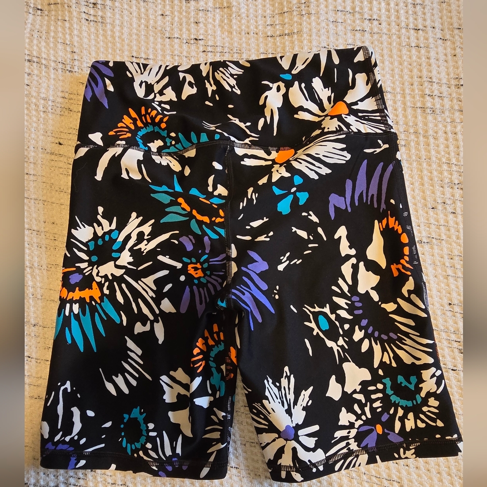 Running/bikeing Shorts - Medium Womens Under Armour